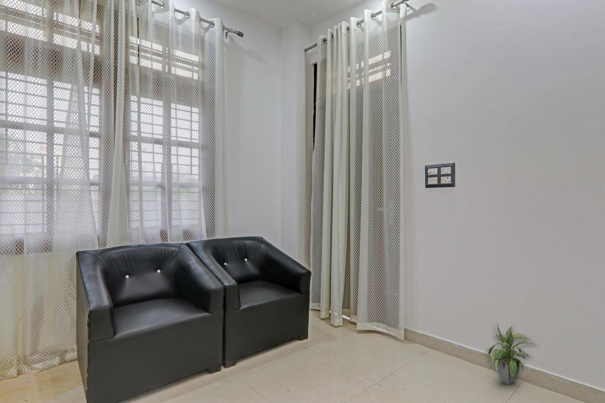 Townhouse Relax Inn Chinhat Kültér fotó
