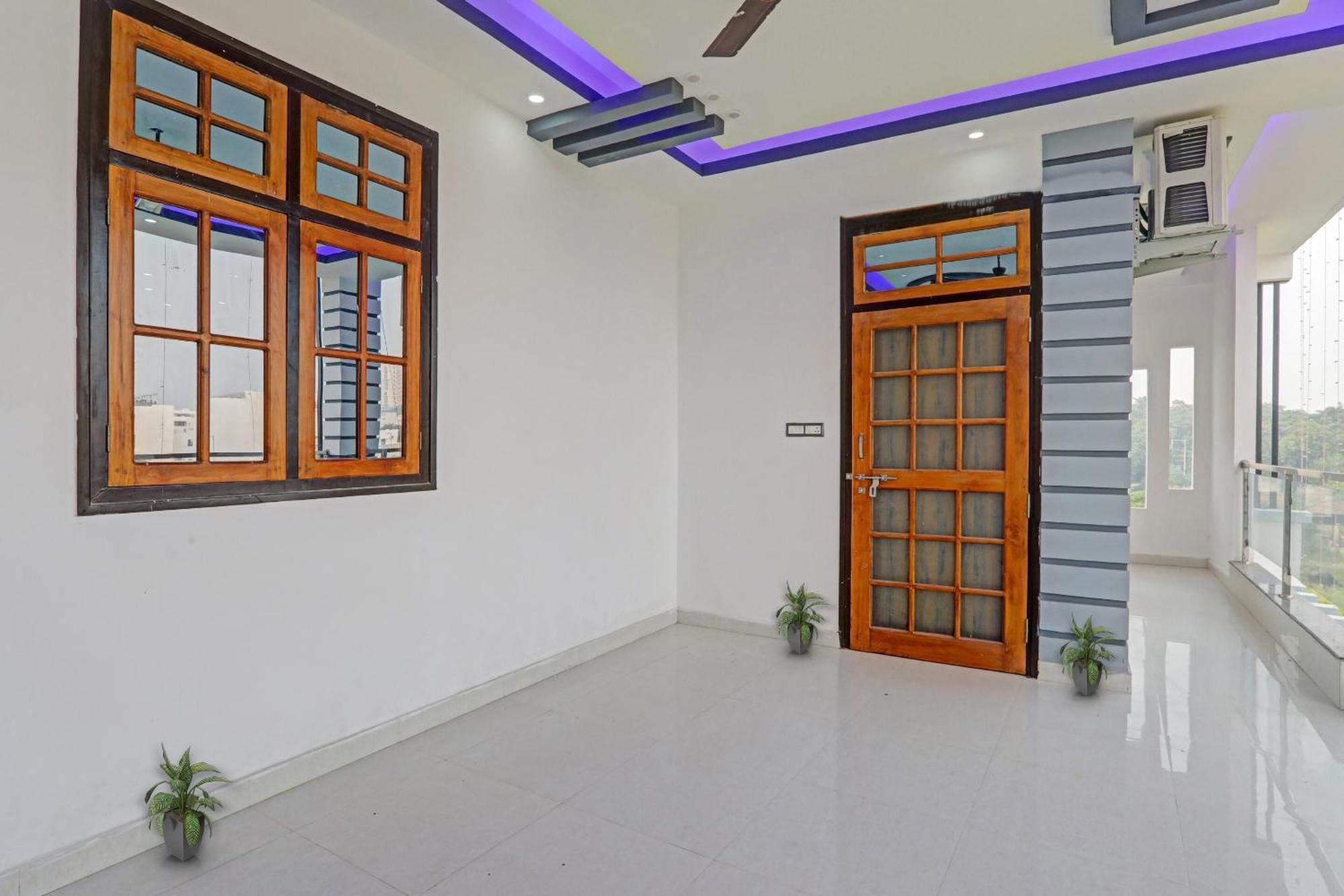 Townhouse Relax Inn Chinhat Kültér fotó
